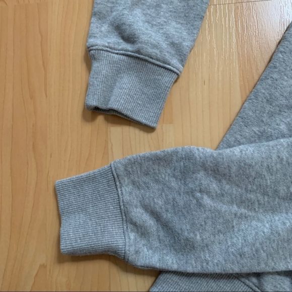 Grey Fila Sweater Size Medium - Picture 4 of 9